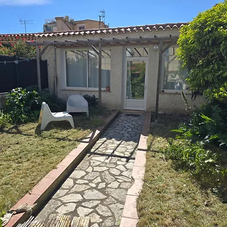 Holiday home Maison Proche Du Port De